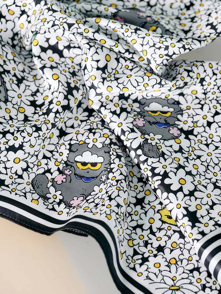 [PRE-ORDER] ZO&FRIENDS - ZOA SCARF SIGNATURE (WHITE)