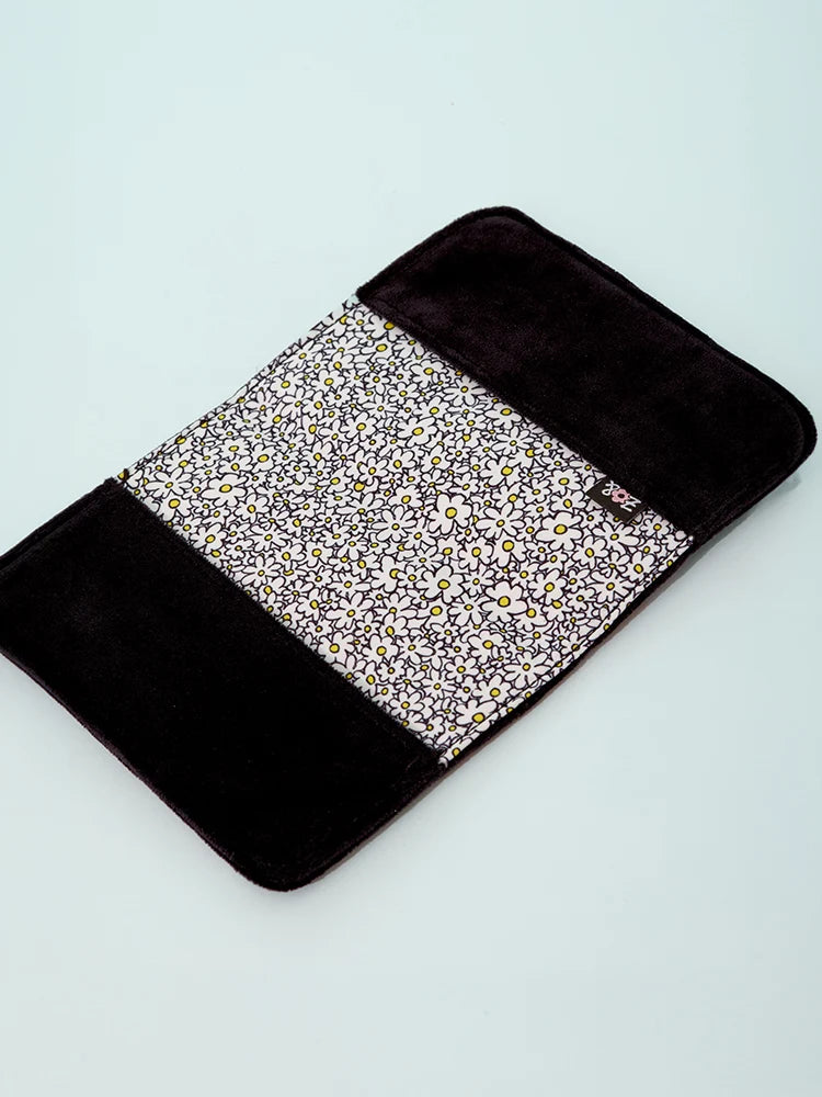[PRE-ORDER] ZO&FRIENDS - ZOA A&NE PASSPORT COVER SIGNATURE