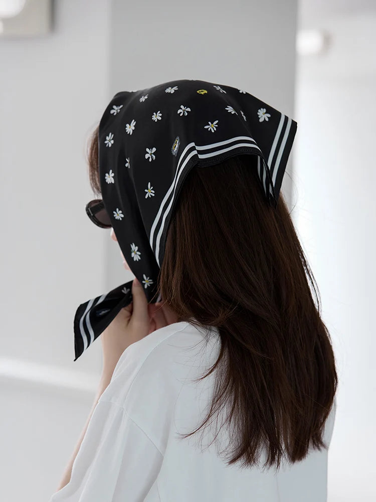 [PRE-ORDER] ZO&FRIENDS - ZOA SCARF SIGNATURE (BLACK)