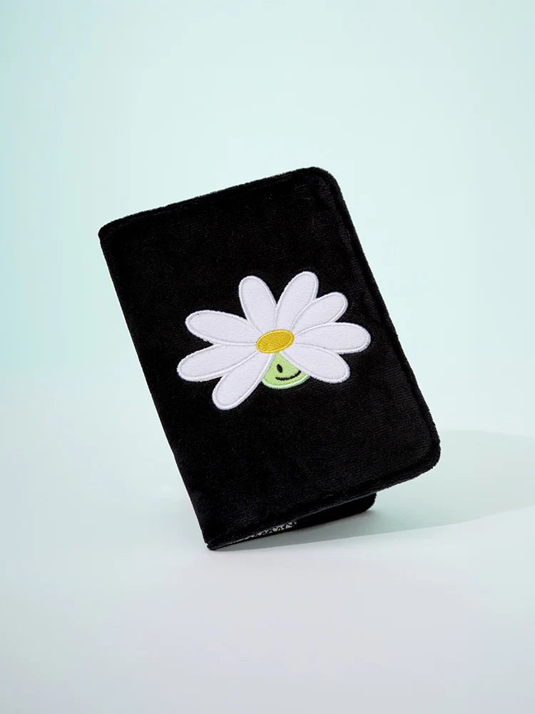 [PRE-ORDER] ZO&FRIENDS - ZOA A&NE PASSPORT COVER SIGNATURE