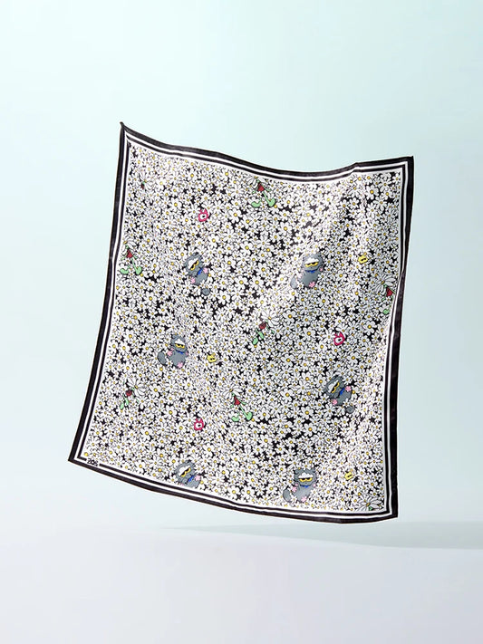 [PRE-ORDER] ZO&FRIENDS - ZOA SCARF SIGNATURE (WHITE)